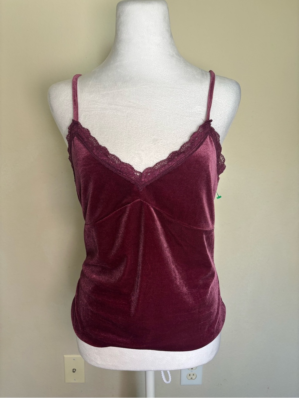 Aeropostale Vintage Y2k Burgundy Velvet Camisole Tank Lace Accent Stretch Size L